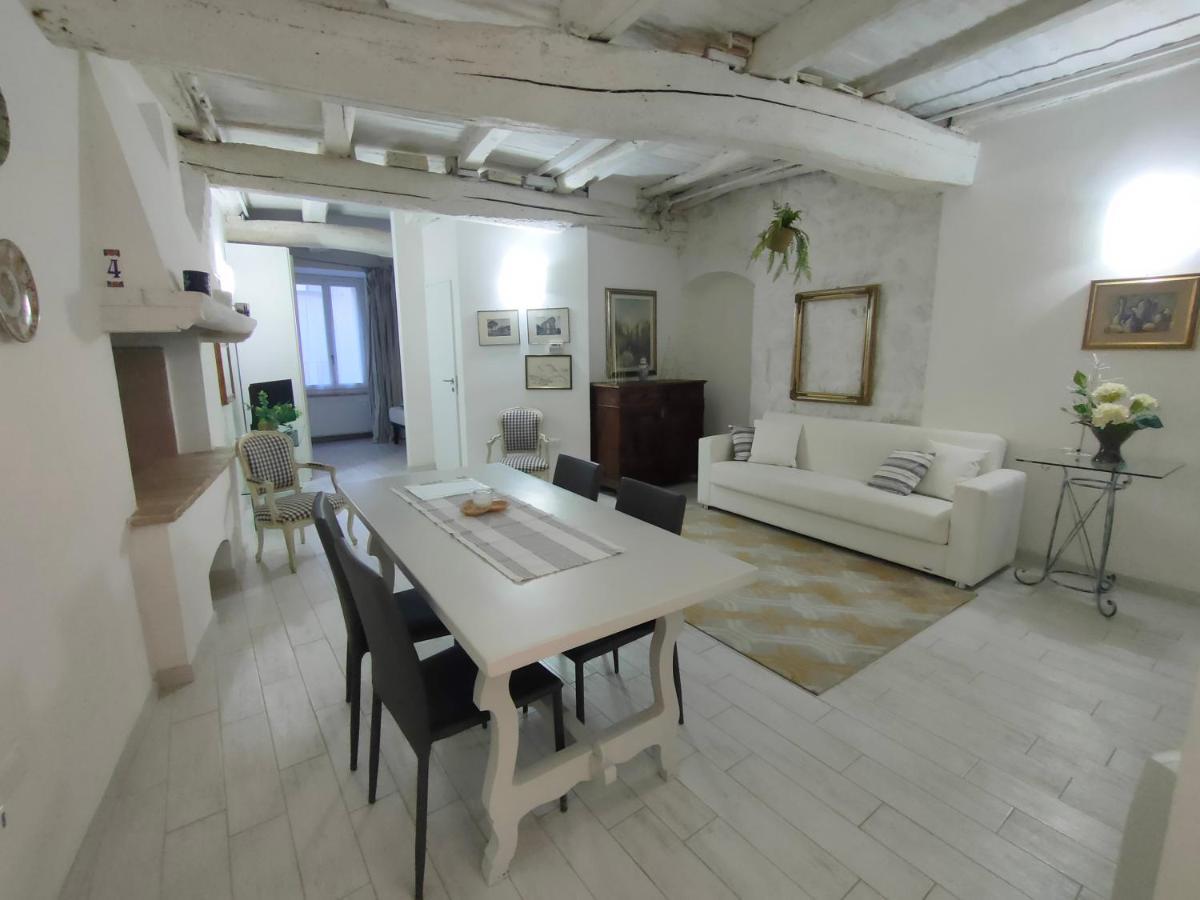 Il Cortiletto Casa Vacanza Треви Екстериор снимка